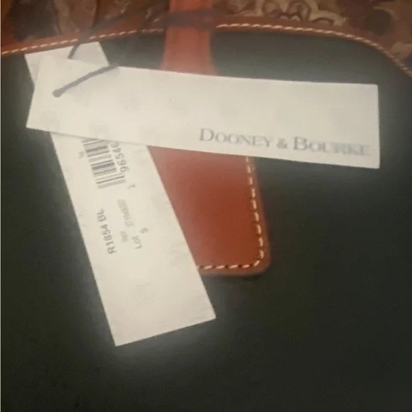 Dooney and Bourke Pebble leather shopper tote. Black. NWT - Picture 12 of 15